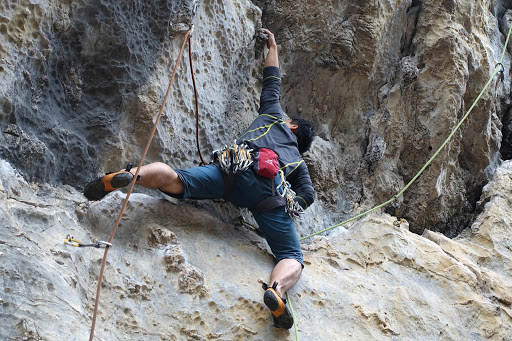 Office Only - Rock Climbing Hong Kong - COURSES & LESSONS