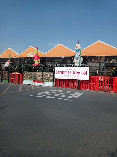 Home Improvement Store «The Home Depot», reviews and photos, 601 Woollomes Ave, Delano, CA 93215, USA