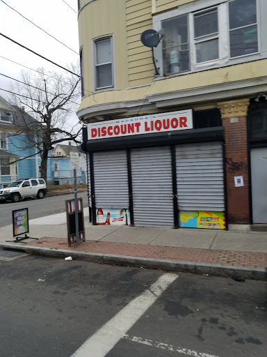Macauda's Discount Liquor