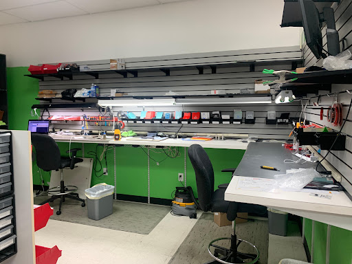 Mobile Phone Repair Shop «CPR Cell Phone Repair Houston - Galleria», reviews and photos, 5727 Westheimer Rd Suite I, Houston, TX 77057, USA