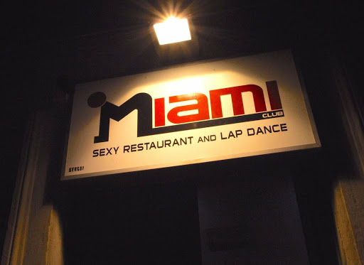 MiamiLove Lap Dance