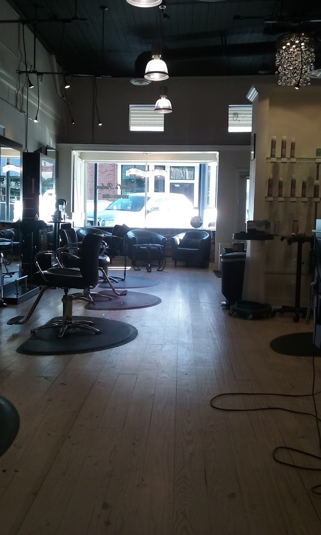 Chad's Salon & Hair Spa