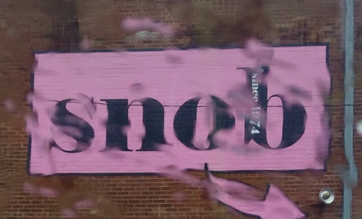 Consignment Shop «The Snob Shop», reviews and photos, 465 W End Blvd, Winston-Salem, NC 27101, USA