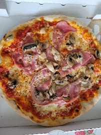 Pizza du Restaurant italien Mangia E Costa à Romans-sur-Isère - n°9