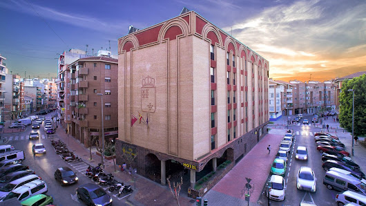 Hotel Pacoche Murcia C. Cartagena, 30, 30002 Murcia, España