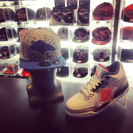 Shoe Store «Sole Street Shoes», reviews and photos, 716 16th St # 1, Denver, CO 80202, USA