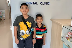 คลินิกทันตกรรมเมลโลสไมล์ ปทุมธานี Mellow Smile Dental Clinic image