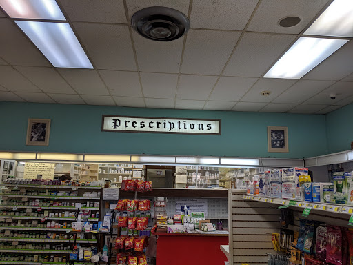 Gift Shop «Hurst Discount Drug And Soda Fountain», reviews and photos, 102 N 3rd St, Bardstown, KY 40004, USA