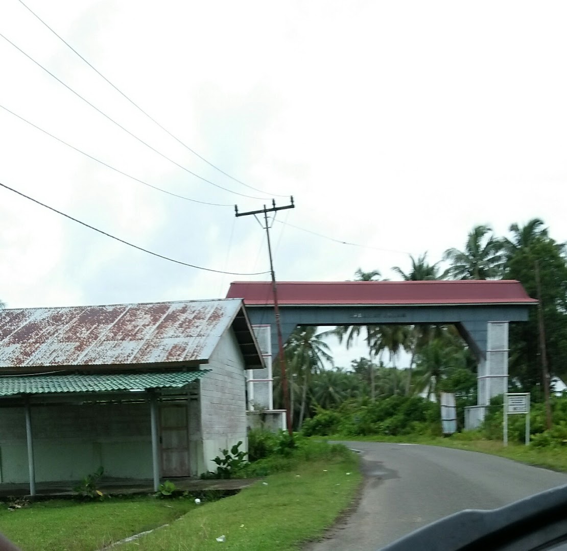 Gereja Onkp Sirombu Photo