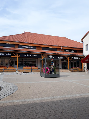 Outlet-Trade Kft.