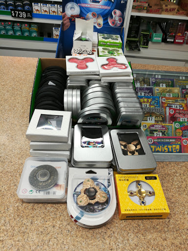 Supermarket «Memorial Beach Market», reviews and photos, 28 Healdsburg Ave, Healdsburg, CA 95448, USA