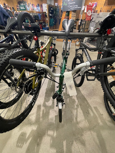 Camping Store «REI», reviews and photos, 17W160 W 22nd St, Oakbrook Terrace, IL 60181, USA