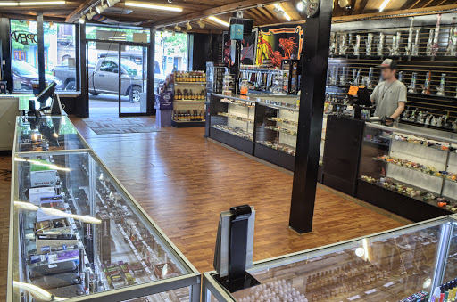 Vaporizer Store «High Life Smoke Shop Columbia», reviews and photos, 631 Harden St, Columbia, SC 29205, USA