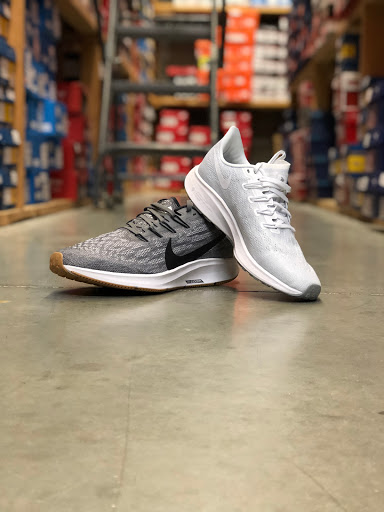 Shoe Store «Movin Shoes», reviews and photos, 528 S Park St, Madison, WI 53715, USA