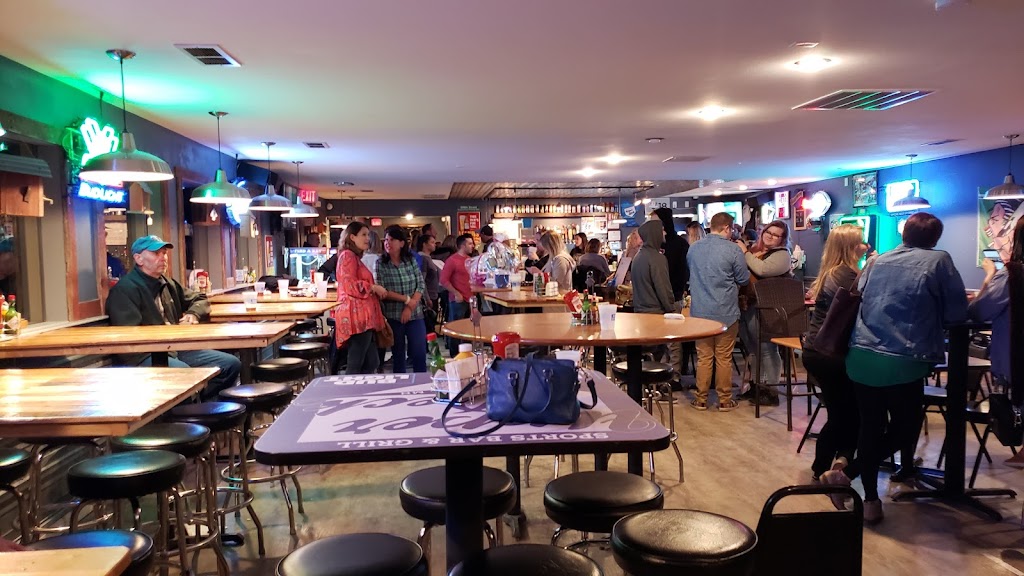 Upper Deck Sports Bar & Grill 56377