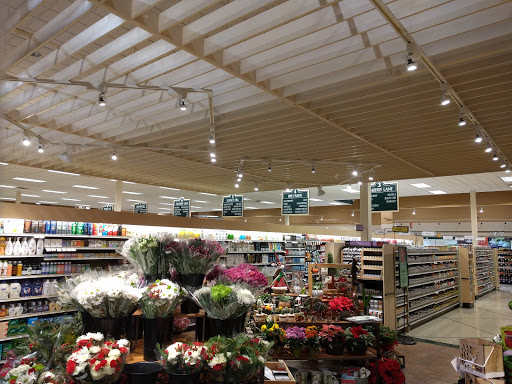 Grocery Store «Lunds & Byerlys Plymouth», reviews and photos, 3455 Vicksburg Ln N, Plymouth, MN 55447, USA