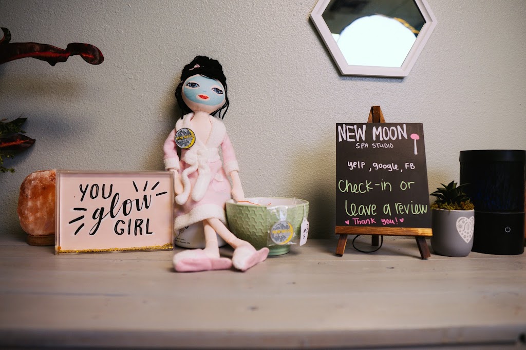 New Moon Spa Studio 78154