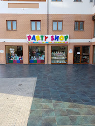 Party Shop di Lai Erica