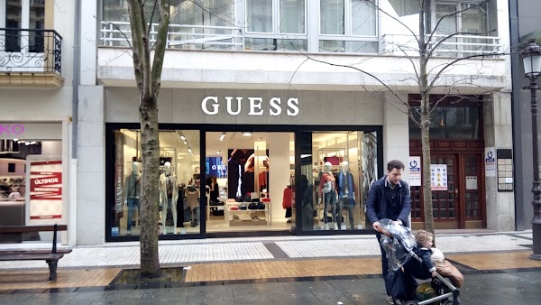 Imagen de GUESS (2 de 7)