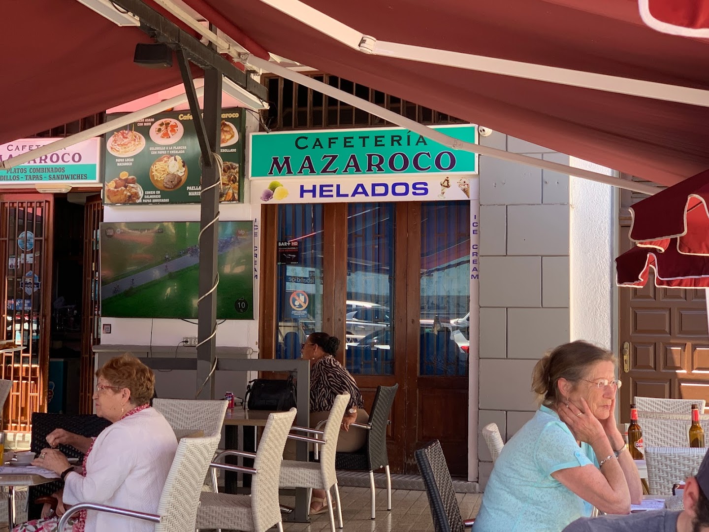 Impressionen Cafetería Mazaroco Puerto de la Cruz