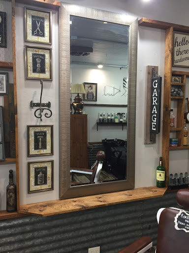 Barber Shop «The Foxx and Hound Family Barber Shop and Hair Studio», reviews and photos, 3677 Taylor Rd, Loomis, CA 95650, USA
