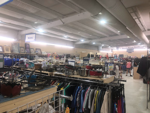 Goodwill Retail Store & Donation Center, 2826 Thomas Dr, Panama City Beach, FL 32408, Thrift Store