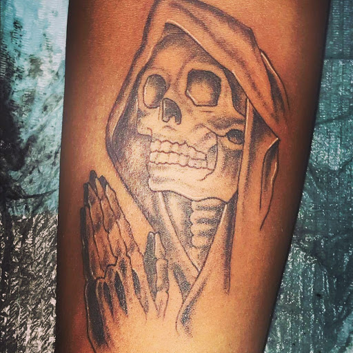 Tattoo Shop «TNT TATTOOS», reviews and photos, 1714 W 79th St, Chicago, IL 60620, USA