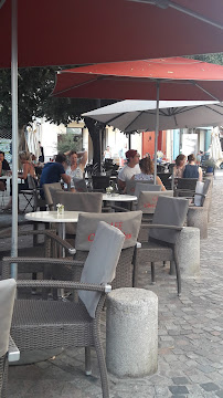 Atmosphère du Restaurant servant le petit-déjeuner Café de la Roquette à Arles - n°16