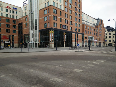 McDonald,s - Aroscenter 1210, 722 10 Västerås, Sweden