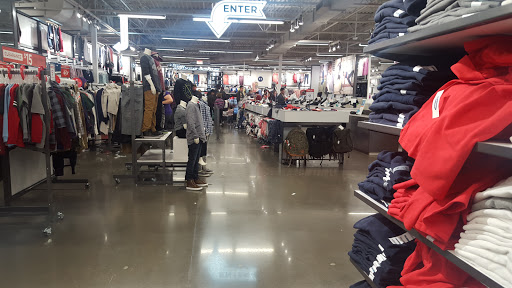 Clothing Store «Old Navy», reviews and photos, 3720 Livermore Outlets Dr, Livermore, CA 94551, USA