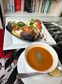 Plats et boissons du Restaurant turc Le Mezze du chef çig köfte à Paris - n°7