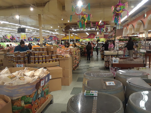 Mexican Grocery Store «Mi Pueblo Food Center», reviews and photos, 2107 Solano Ave, Vallejo, CA 94590, USA