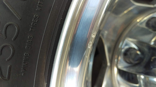 Car Dealer «McGrath Buick GMC Cadillac», reviews and photos, 1040 N Center Point Rd, Hiawatha, IA 52233, USA