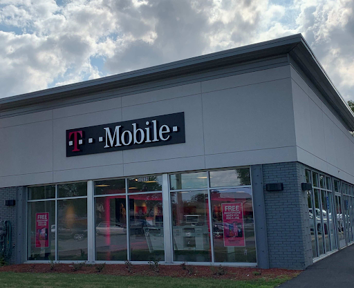 Cell Phone Store «T-Mobile», reviews and photos, 50935 Van Dyke, Shelby Charter Township, MI 48317, USA