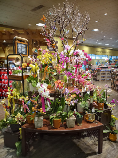 Grocery Store «Vons», reviews and photos, 8949 N Cedar Ave, Fresno, CA 93720, USA