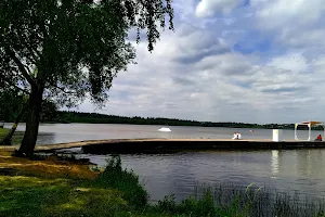 Lakebeach image