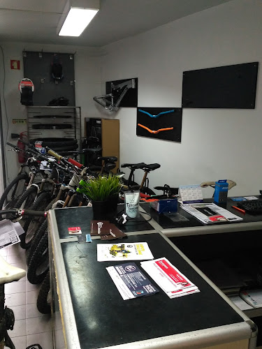 Doctor Bike - Hidraulic Service Center - Loja de bicicleta