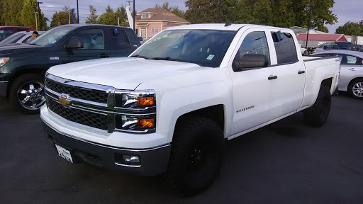 Used Car Dealer «Oregon Auto Sales LLC», reviews and photos, 8970 Portland Rd NE, Salem, OR 97305, USA