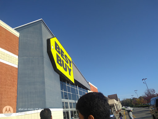 Electronics Store «Best Buy», reviews and photos, 27 Faunce Corner Rd, North Dartmouth, MA 02747, USA