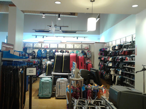 Sportswear Store «Columbia Sportswear Outlet Store at Tanger Outlet Center», reviews and photos, 6699 N Landmark Dr e, Park City, UT 84098, USA