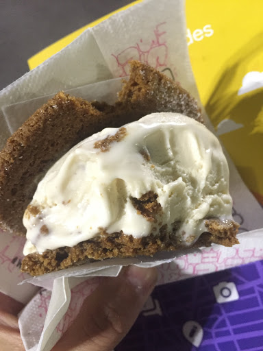 Ice Cream Shop «Coolhaus», reviews and photos, 59 E Colorado Blvd, Pasadena, CA 91103, USA