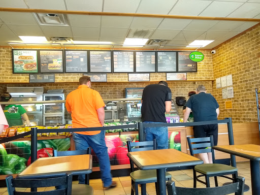Restaurant «SUBWAY®Restaurants», reviews and photos, 601 Peavine Rd, Crossville, TN 38571, USA