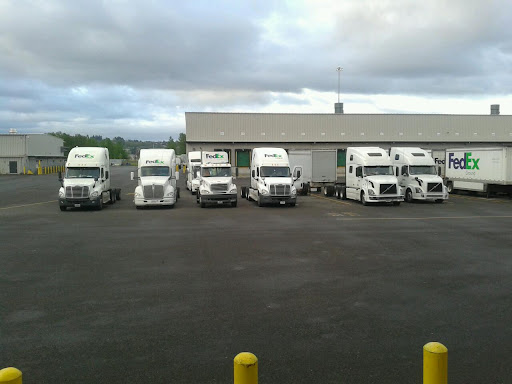Mailing Service «FedEx Ground», reviews and photos, 2460 NE Sundial Rd, Troutdale, OR 97060, USA