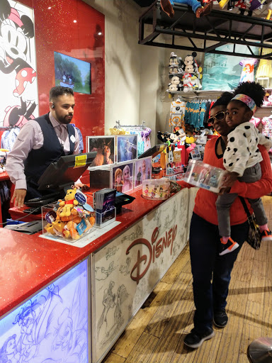 Toy Store «Disney Store», reviews and photos, 400 S Baldwin Ave, Arcadia, CA 91007, USA