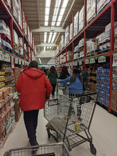 Shopping Mall «The Eureka Mall», reviews and photos, 800 W Harris St, Eureka, CA 95501, USA