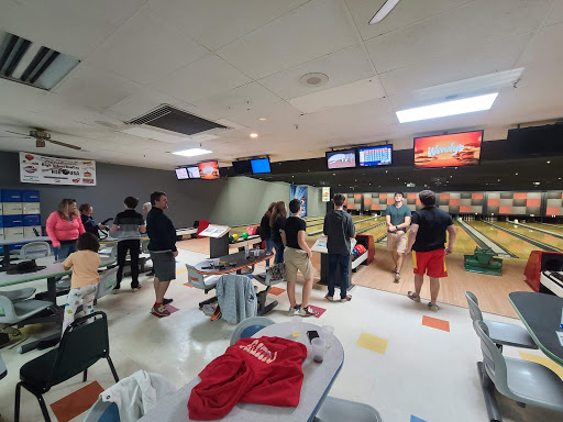 Bowling Alley «Red Apple Bowling Center», reviews and photos, 1414 SE Washington Blvd, Bartlesville, OK 74006, USA