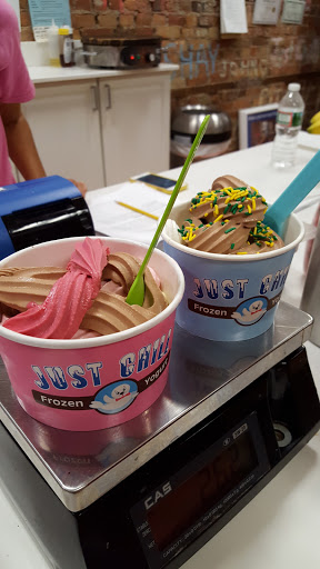 Frozen Yogurt Shop «Just Chill Frozen Desserts & Creperie», reviews and photos, 47 Main St, Clinton, NJ 08809, USA