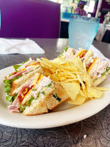 Hamburger Restaurant «Purple Cow Restaurant», reviews and photos, 1055 Ellis Ave, Conway, AR 72032, USA