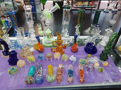 Tobacco Shop «Stirling Glass», reviews and photos, 5890 Stirling Rd, Hollywood, FL 33021, USA