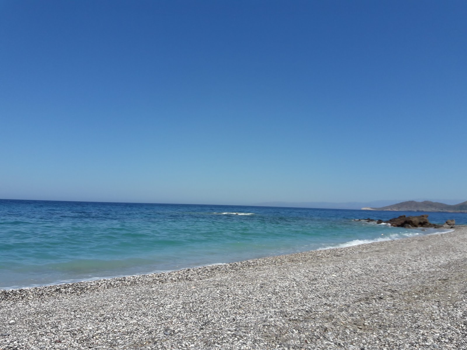 Giosonas beach'in fotoğrafı imkanlar alanı